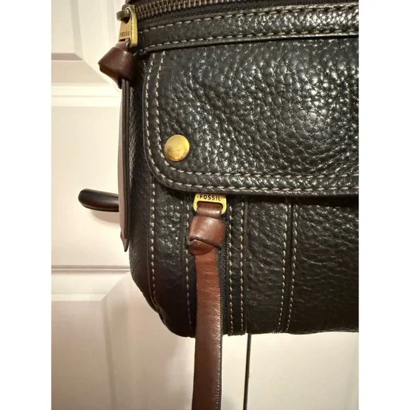 Fossil Black Leather Hobo Shoulder Bag Convertible Crossbody Brass Hardware